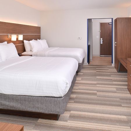 Holiday Inn Express & Suites Omaha Airport By Ihg Carter Lake Εξωτερικό φωτογραφία
