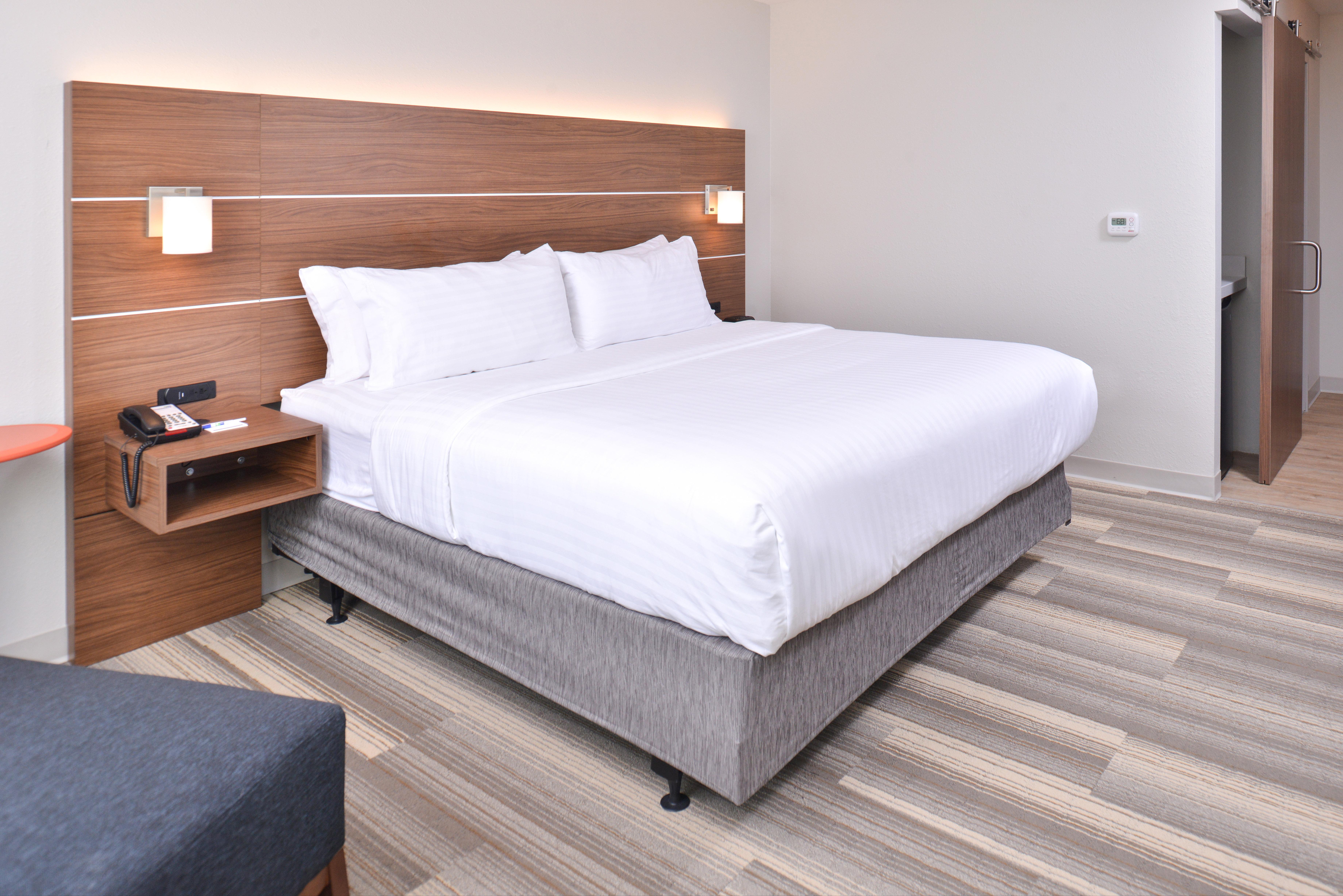 Holiday Inn Express & Suites Omaha Airport By Ihg Carter Lake Εξωτερικό φωτογραφία
