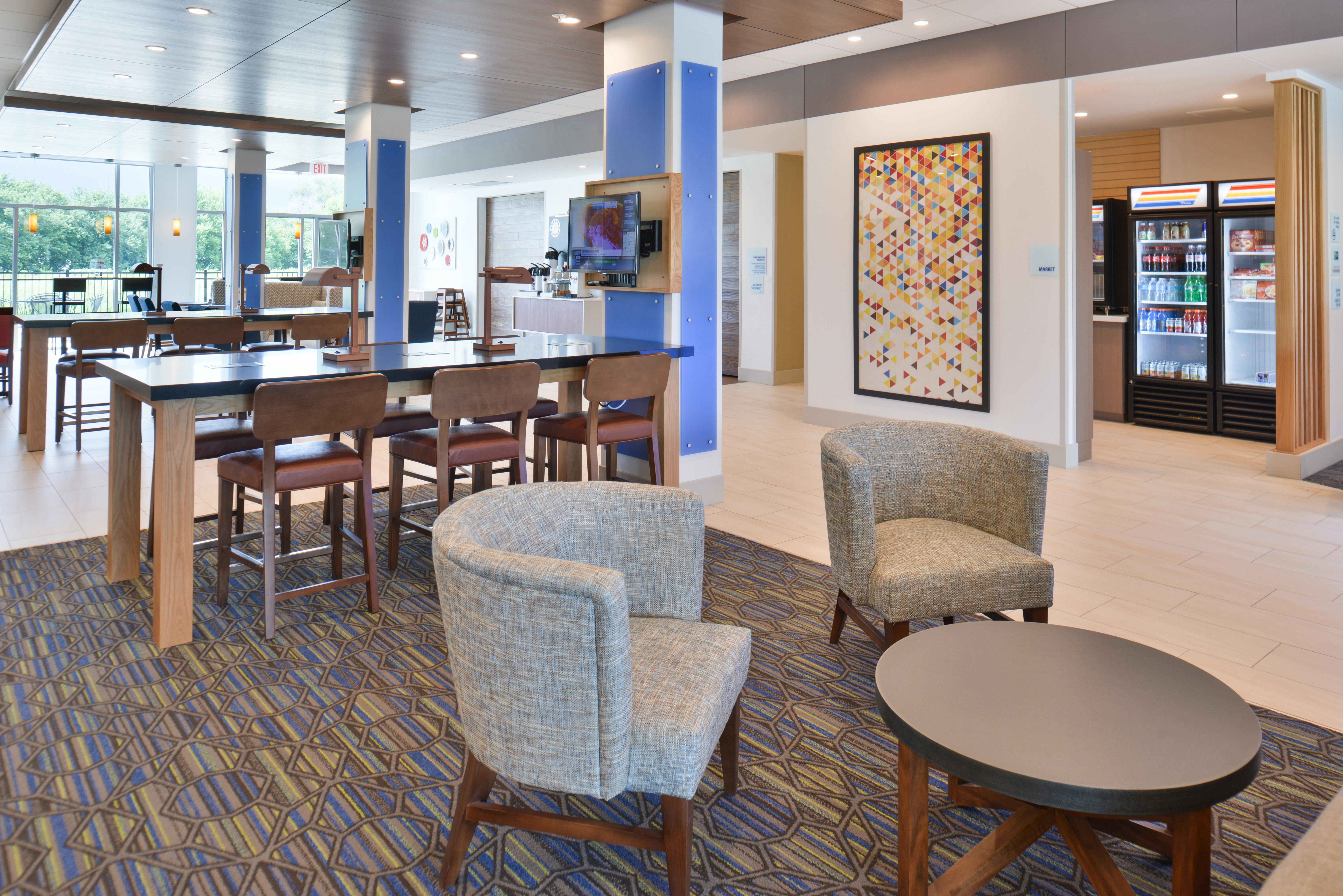 Holiday Inn Express & Suites Omaha Airport By Ihg Carter Lake Εξωτερικό φωτογραφία