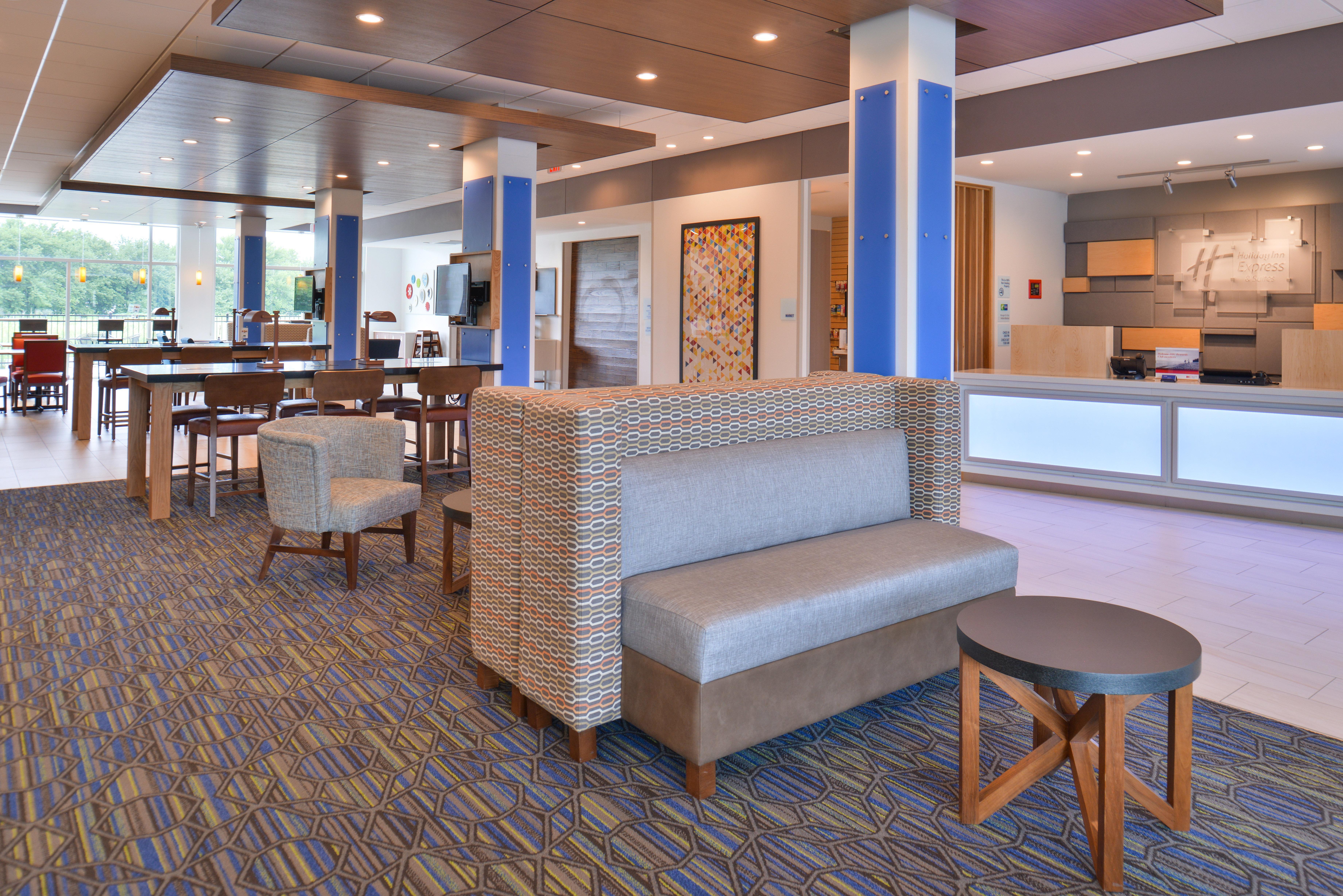 Holiday Inn Express & Suites Omaha Airport By Ihg Carter Lake Εξωτερικό φωτογραφία