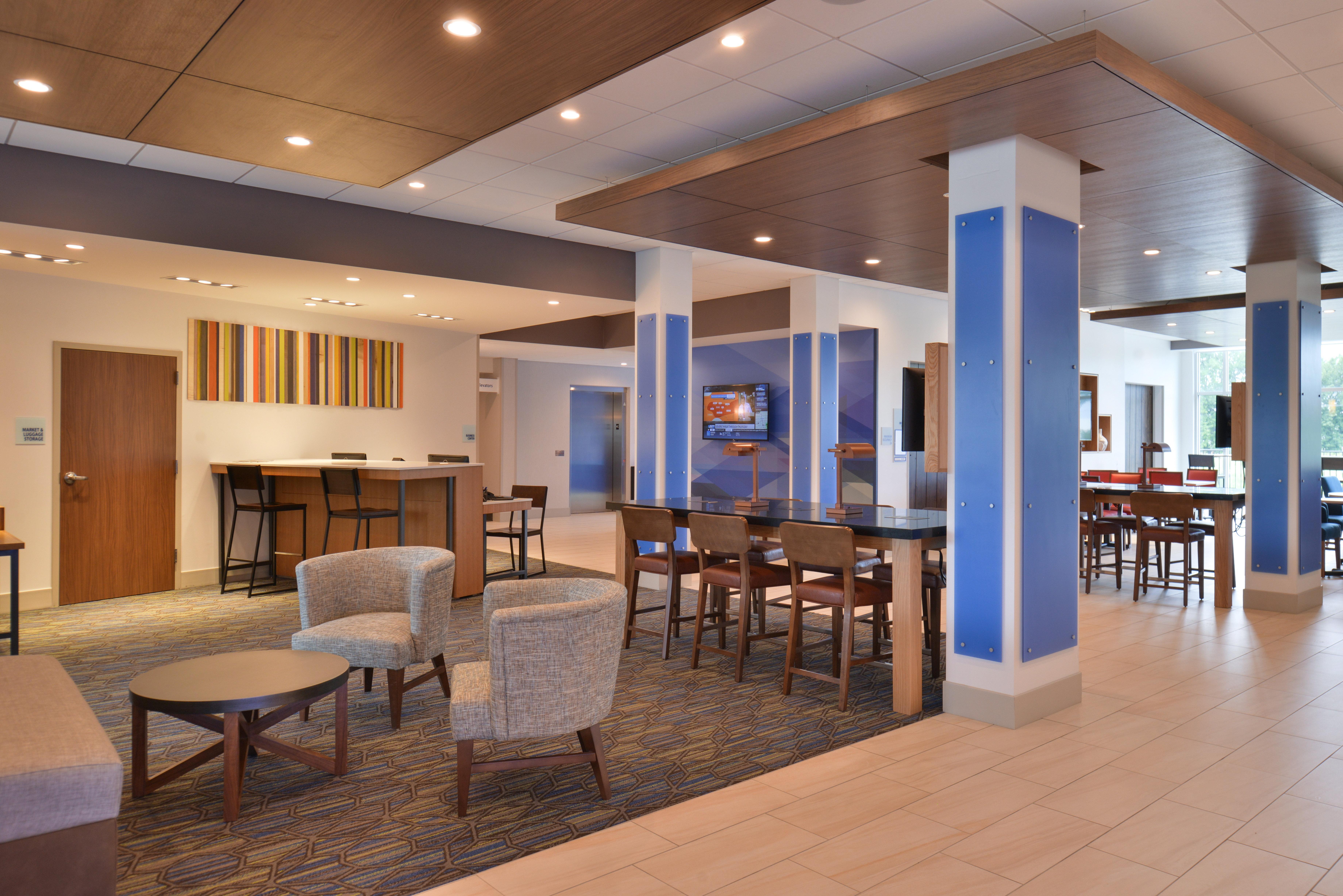 Holiday Inn Express & Suites Omaha Airport By Ihg Carter Lake Εξωτερικό φωτογραφία