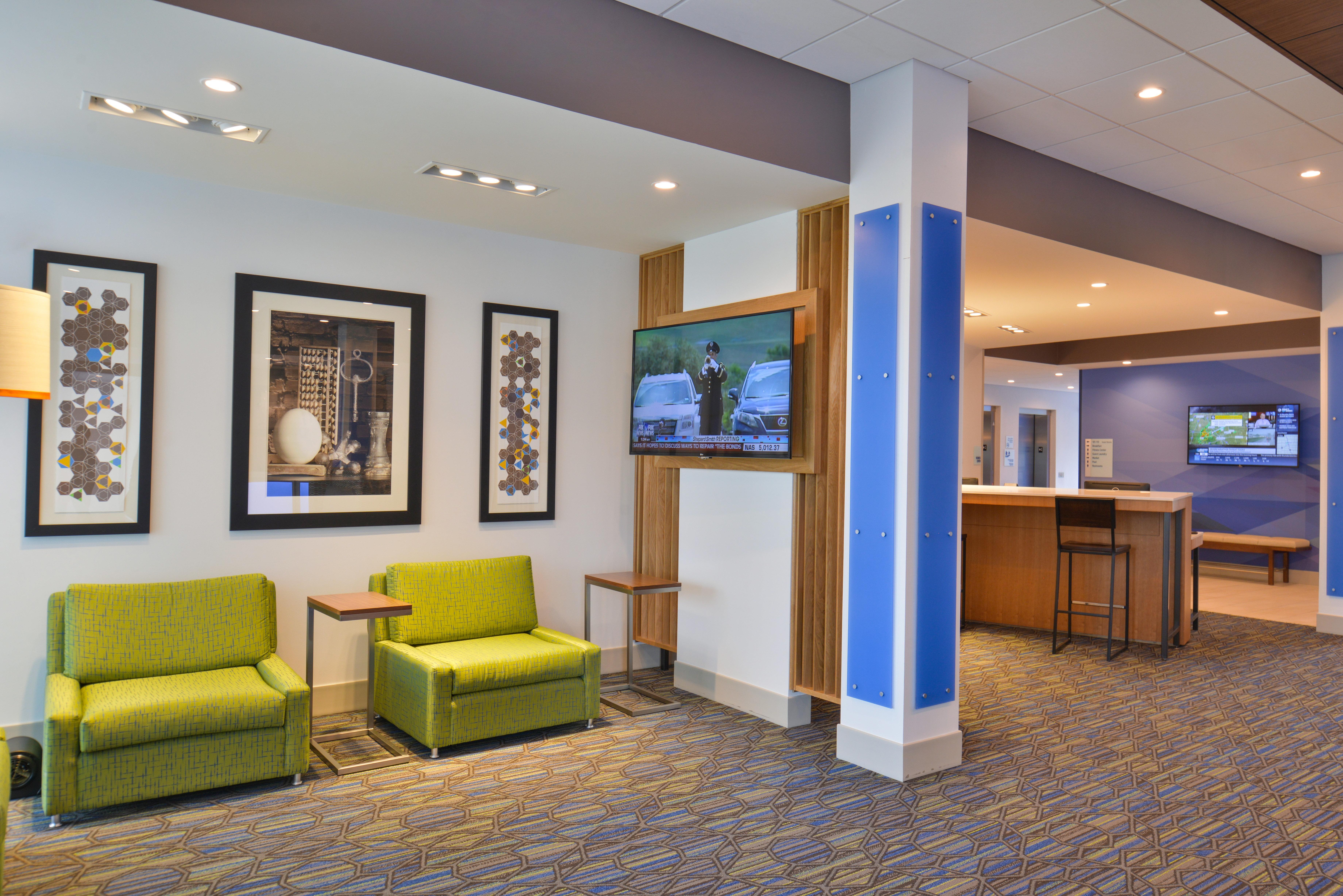 Holiday Inn Express & Suites Omaha Airport By Ihg Carter Lake Εξωτερικό φωτογραφία