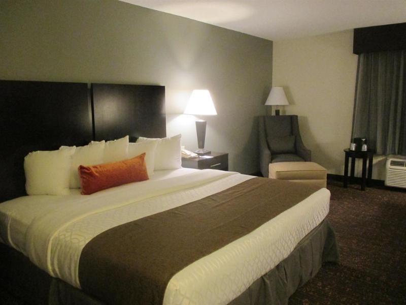 Holiday Inn Express & Suites Omaha Airport By Ihg Carter Lake Εξωτερικό φωτογραφία
